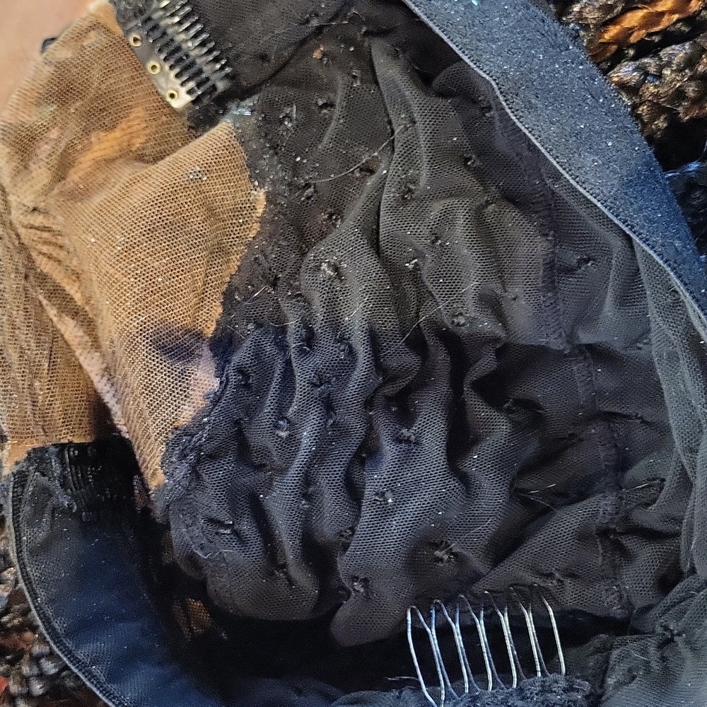 Wig, BRAIDED Black With Hints Of Blonde - Picture 9 of 9